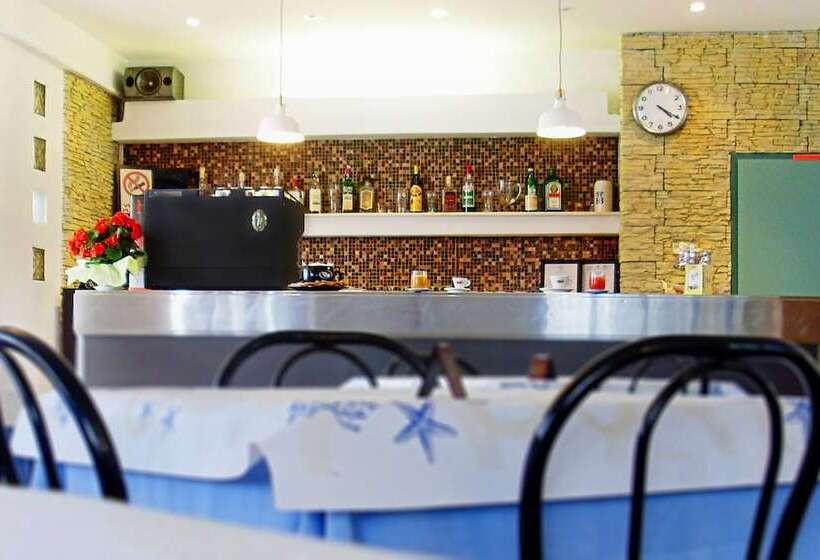 בית מלון כפרי Minturnae