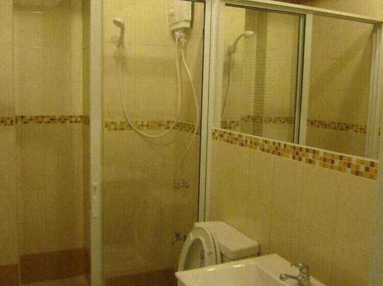 Отель Nanachart Bangsaen