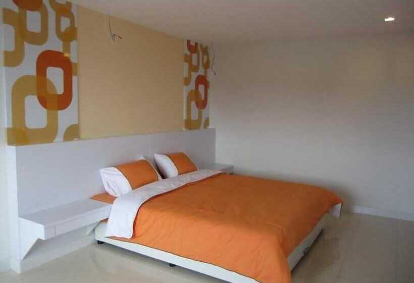 Отель Nanachart Bangsaen