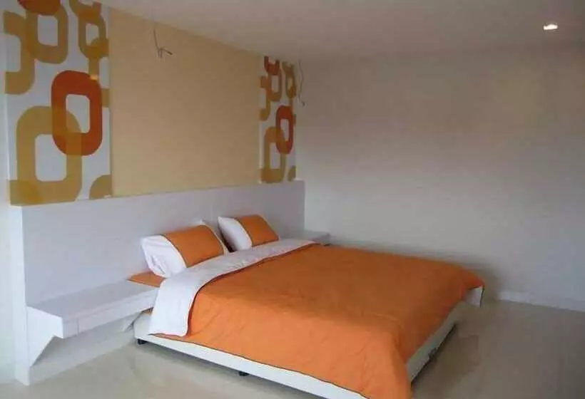 Отель Nanachart Bangsaen