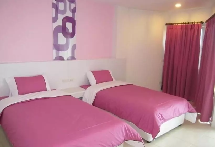 Отель Nanachart Bangsaen