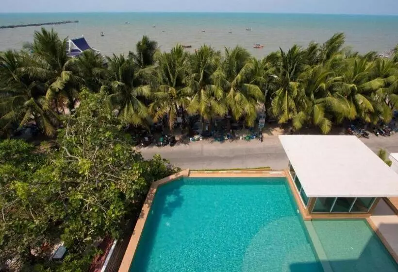 Отель Nanachart Bangsaen