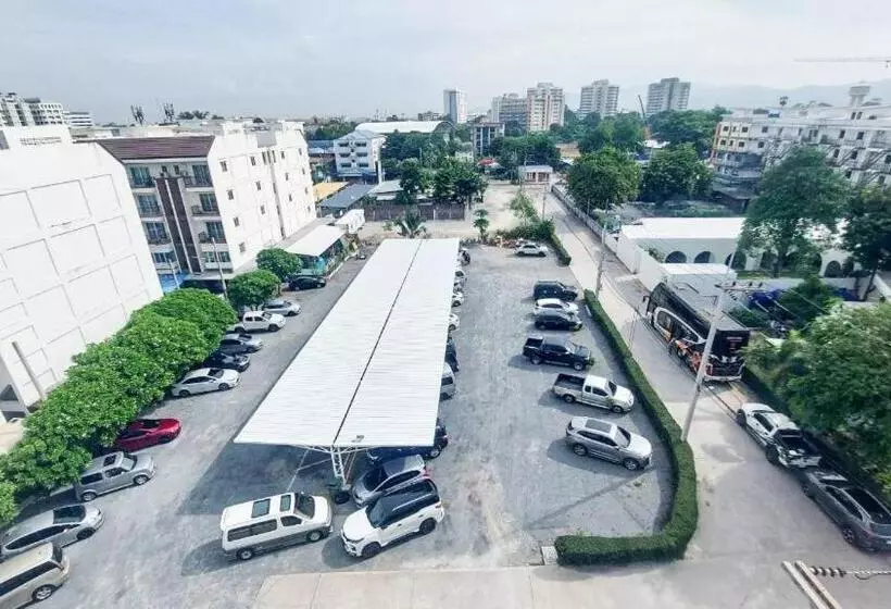 Отель Nanachart Bangsaen