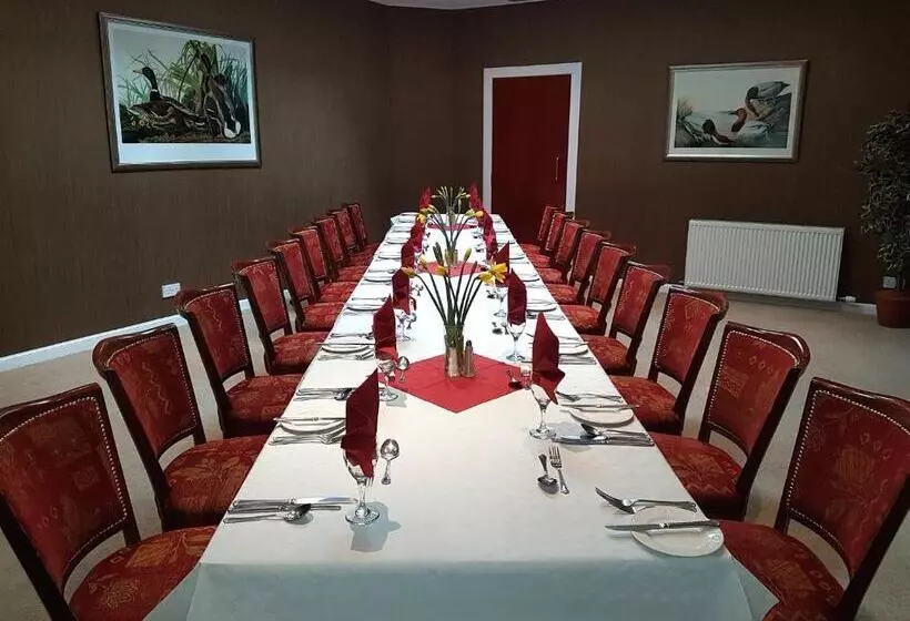 Отель The Panmure Arms