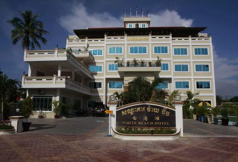 Hotel White Beach