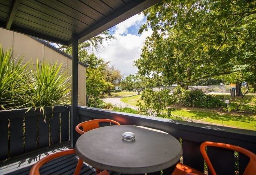 فندق على الطريق Hastings Top 10 Holiday Park