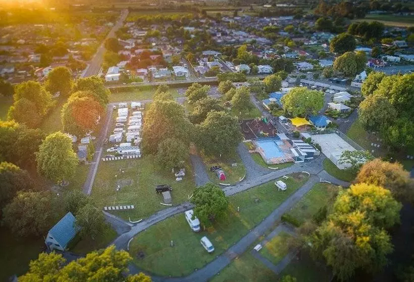 Мотель Hastings Top 10 Holiday Park