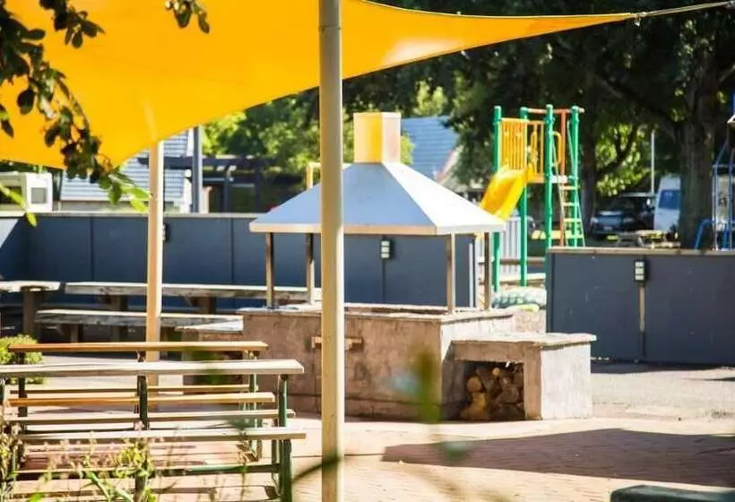 Мотель Hastings Top 10 Holiday Park