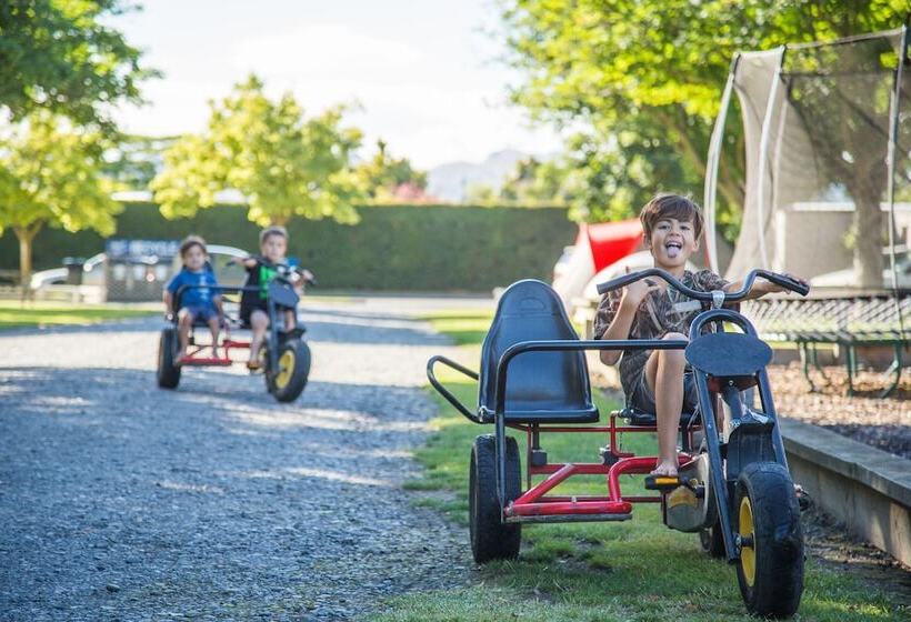 فندق على الطريق Hastings Top 10 Holiday Park