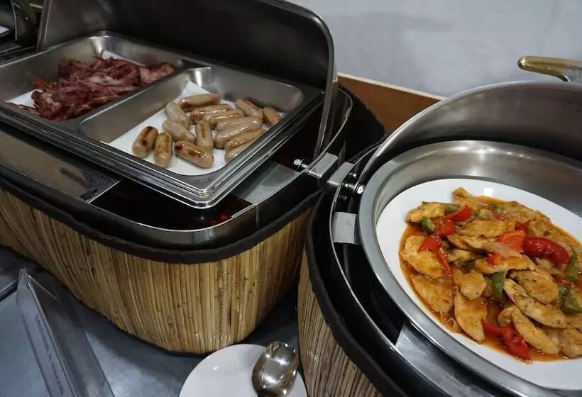 Peninsula Bay Resort