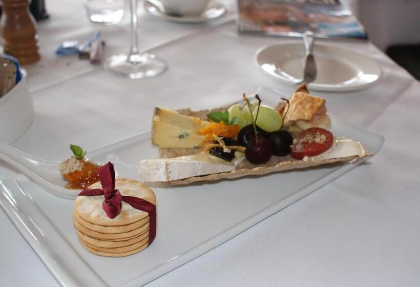 פנסיון 73 Milton Accommodation