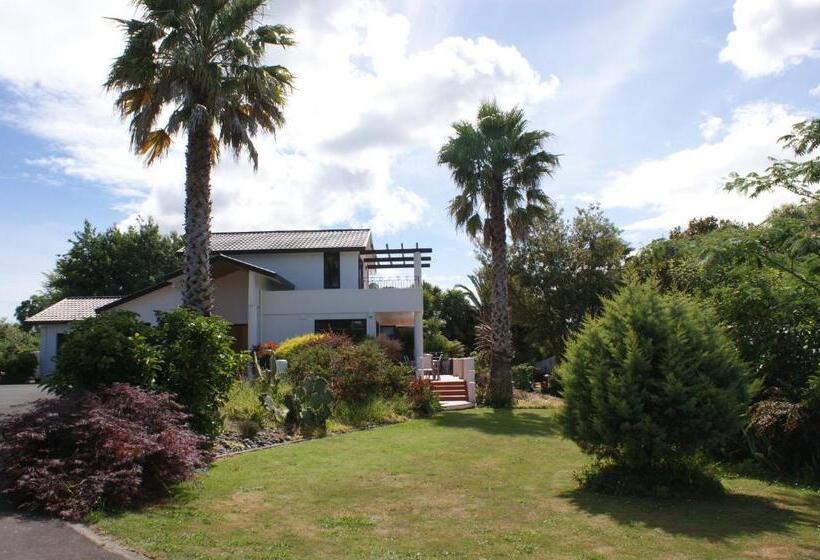 פנסיון 73 Milton Accommodation