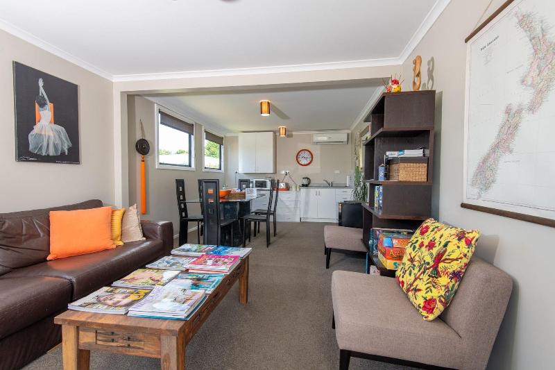 פנסיון 73 Milton Accommodation