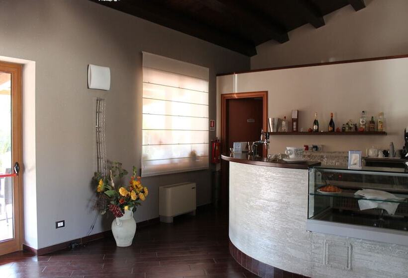 بنسيون Casale Margherita