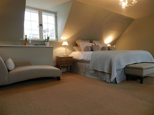 膳宿费 The Glove House