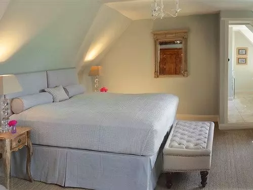 پانسیون The Glove House