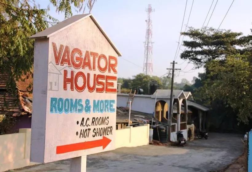 ペンション Vagator House