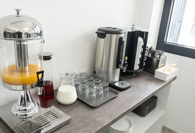 Aeonian Luxury Suites Asprovalta, Adults Only & Kids 12 Plus