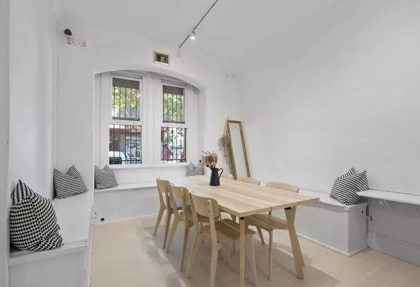 هاستل Azzuro Pod Hotel   Potts Point