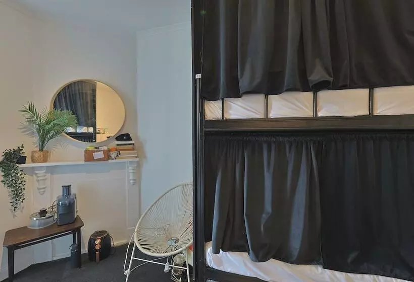 هاستل Azzuro Pod Hotel   Potts Point