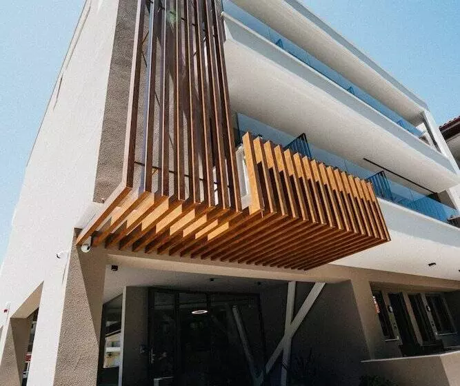 Funtuki Seaside Apartments