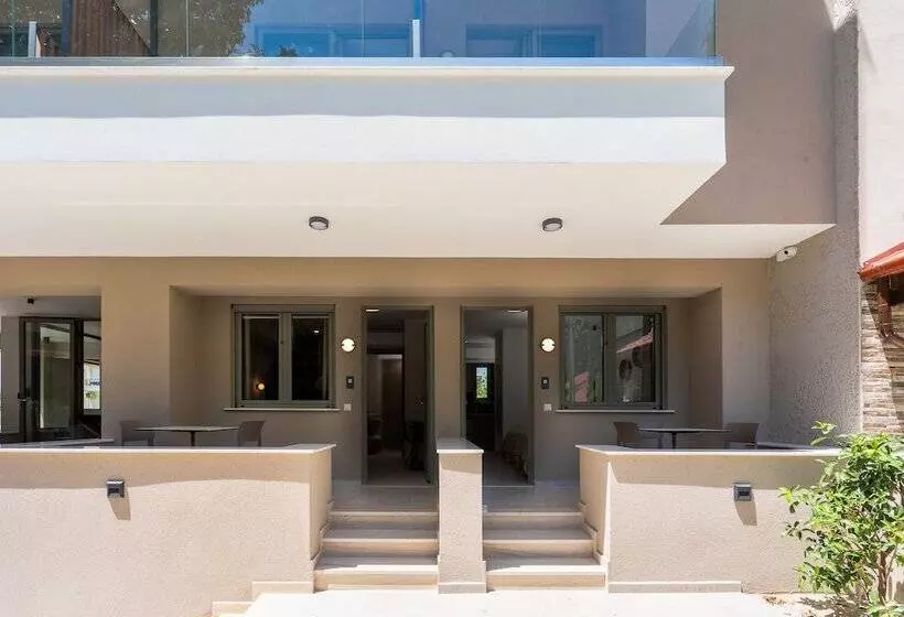 Funtuki Seaside Apartments