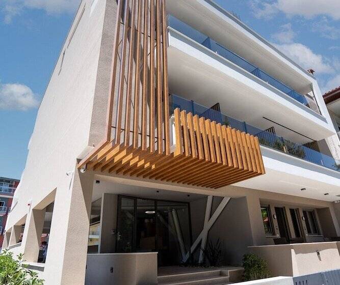 Funtuki Seaside Apartments