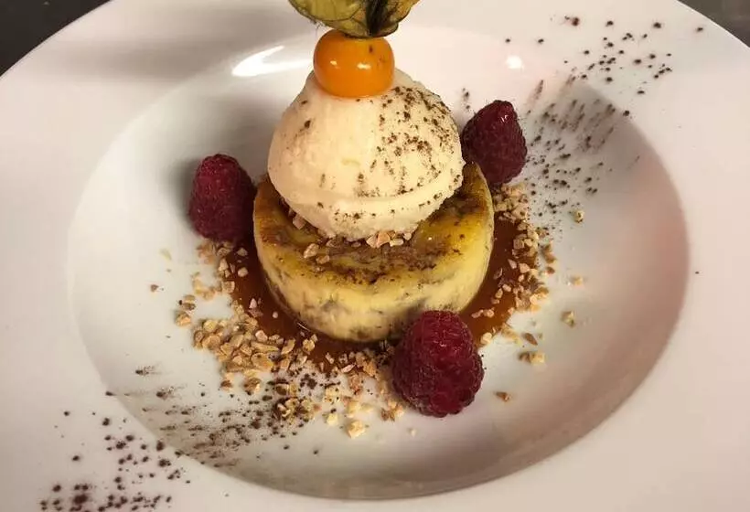 簡易ホテル Auberge De La Moreno