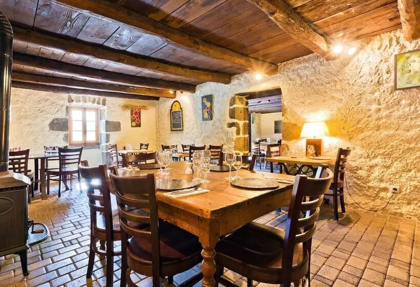 簡易ホテル Auberge De La Moreno