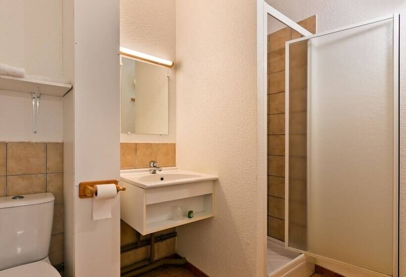 여관 Auberge De La Moreno