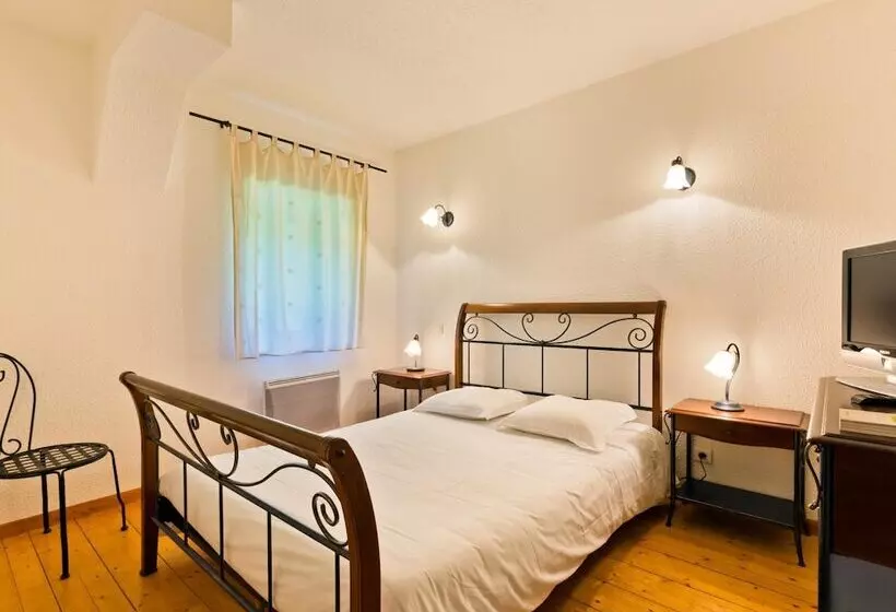 簡易ホテル Auberge De La Moreno