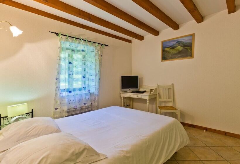 여관 Auberge De La Moreno