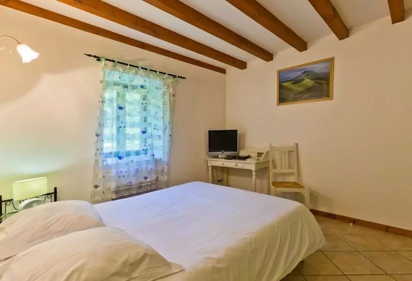 簡易ホテル Auberge De La Moreno