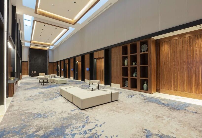 فندق Hilton Monterrey Valle