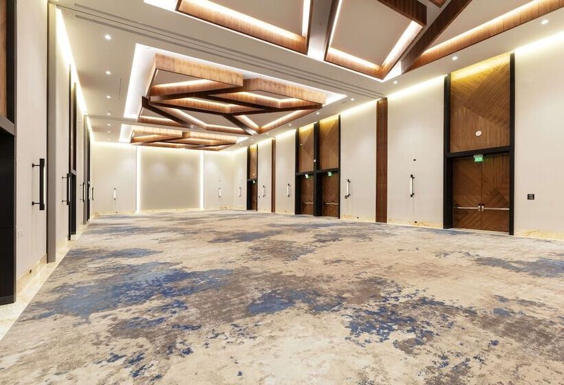 فندق Hilton Monterrey Valle