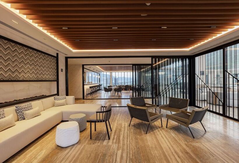 فندق Hilton Monterrey Valle