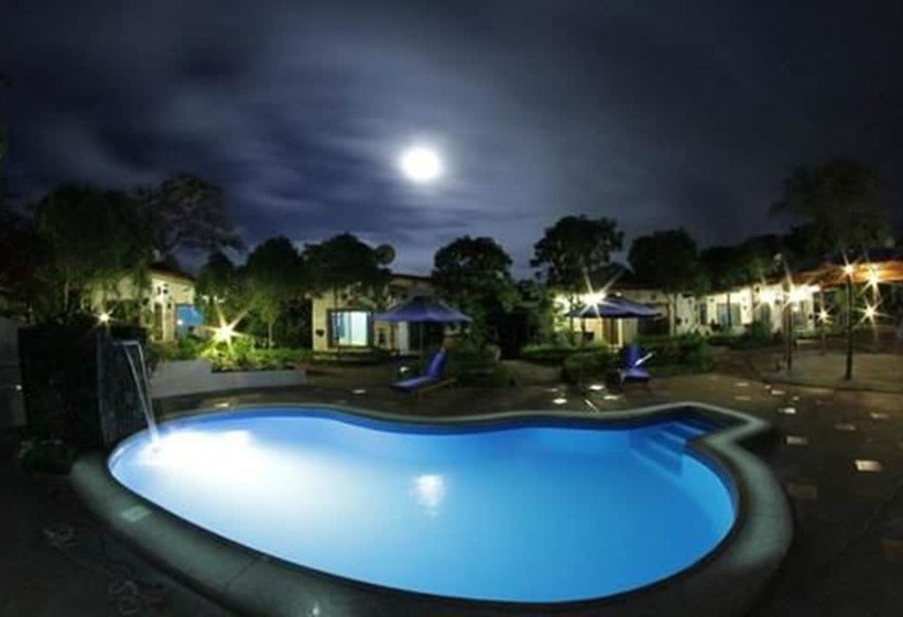 فندق Piedras Blancas Lodge