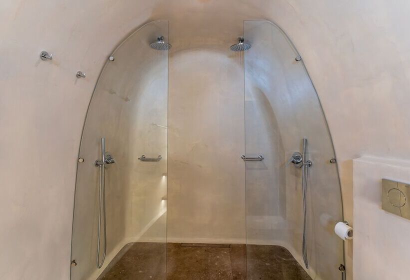 Hotel Victoria Caves