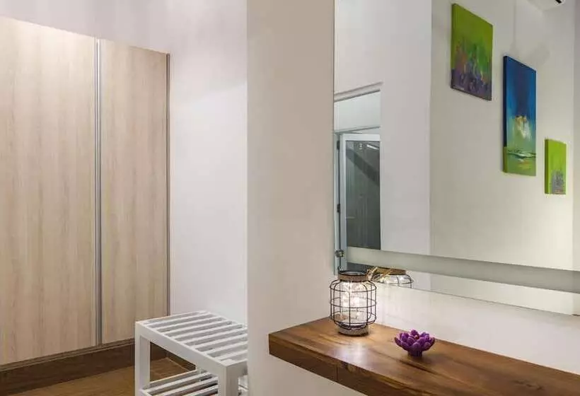 Hotelli Villa Mer Vue