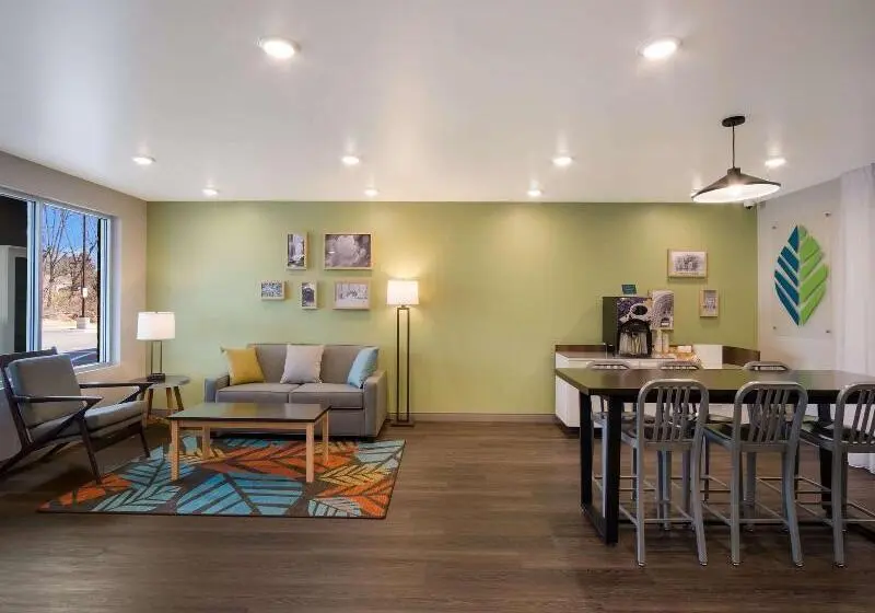 ホテル Woodspring Suites Grand Rapids Kentwood