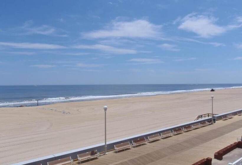 Majestic Hotel & Apartments