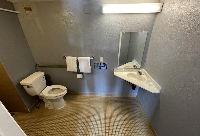 Мотель Rodeway Inn