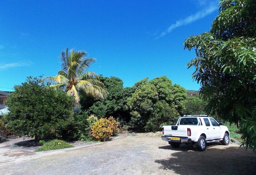 Pension Chez Perle Guest House