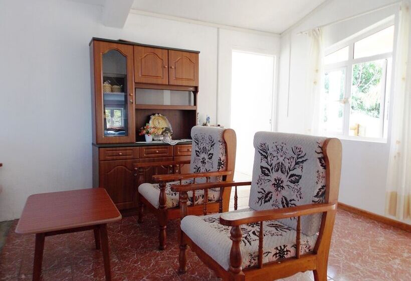 Pension Chez Perle Guest House