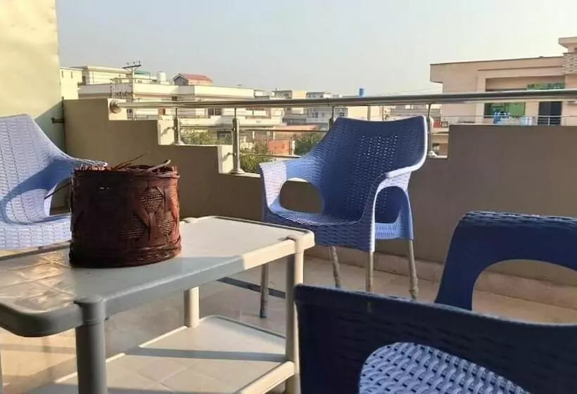 پانسیون Evergreen Guest Lodge   Egl