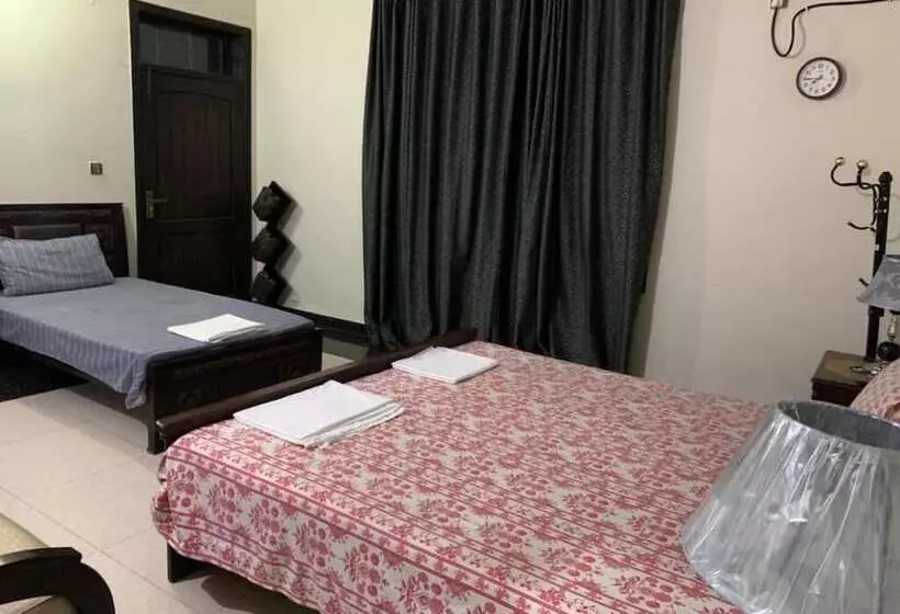 پانسیون Evergreen Guest Lodge   Egl