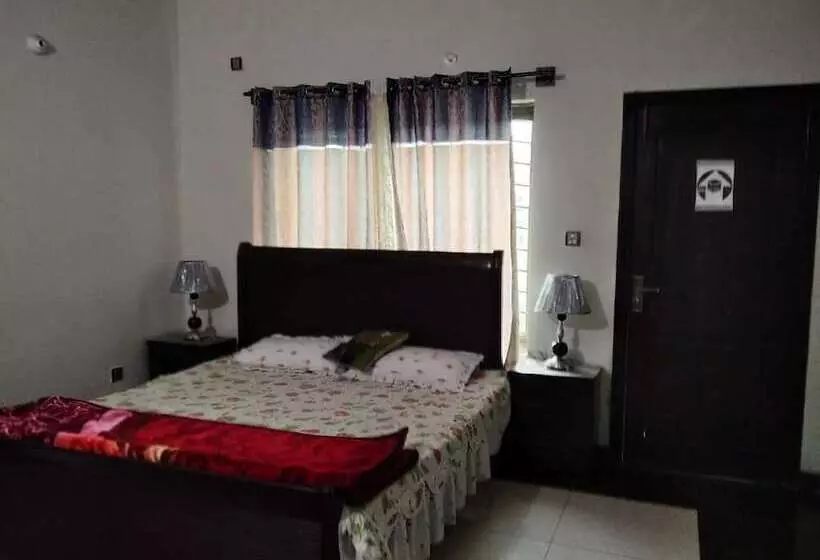 پانسیون Evergreen Guest Lodge   Egl