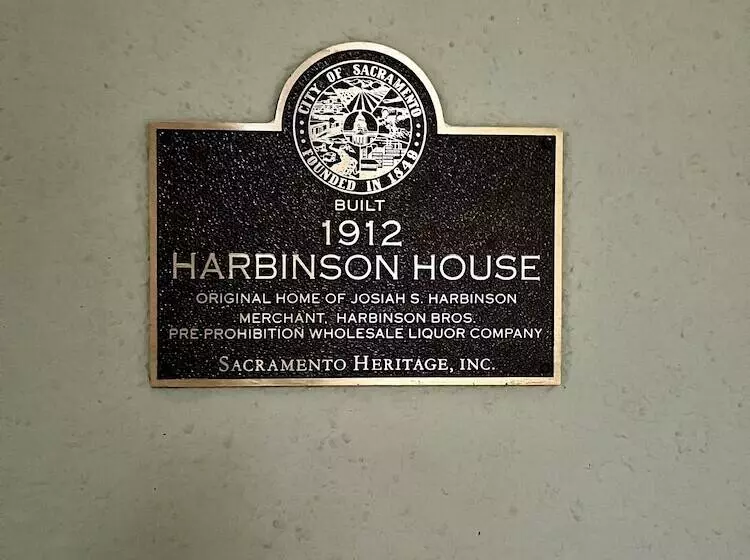 ペンション Harbinson House