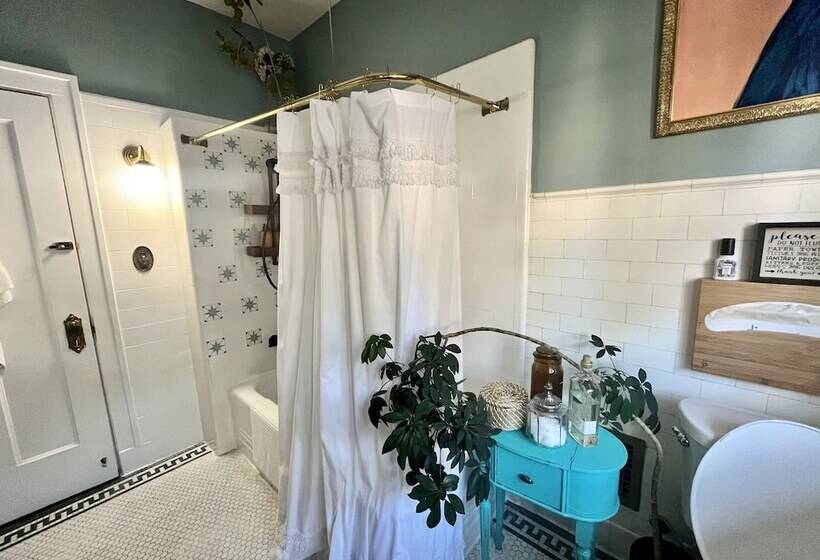 پانسیون Harbinson House