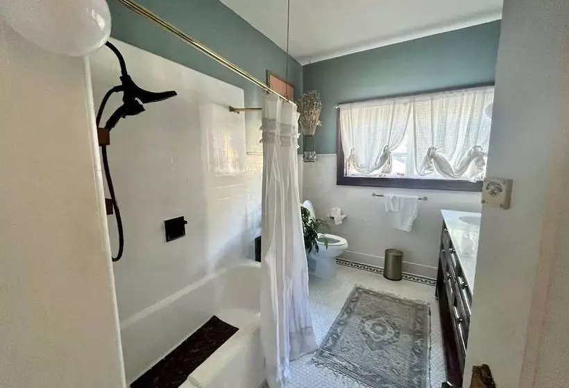 ペンション Harbinson House